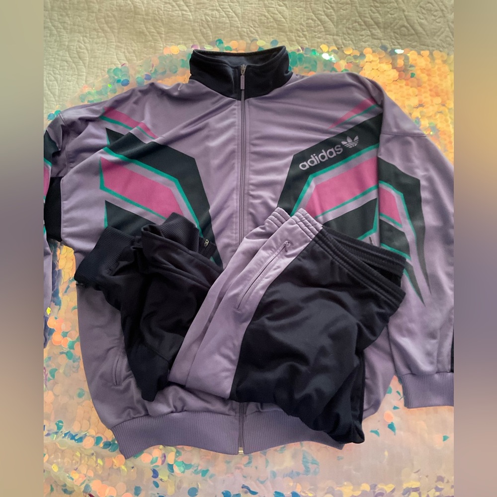 •VINTAGE ADIDAS TRACK SUIT•